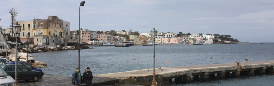 Ischia. Blick auf den Altstadt