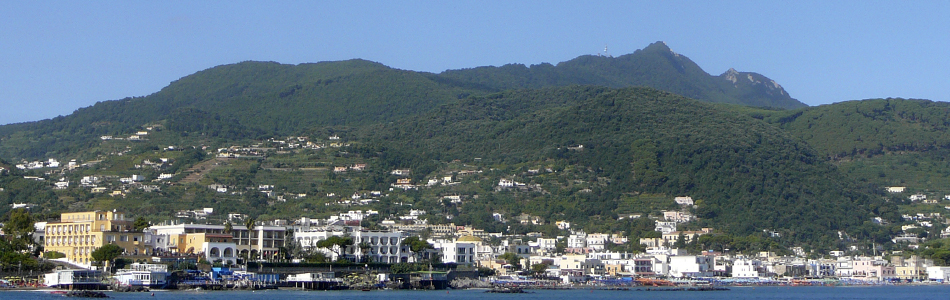 Ischia. Blick auf den Epomeo