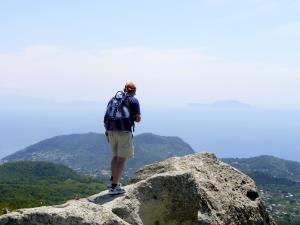 Ischia. Wanderung und Wanderwege