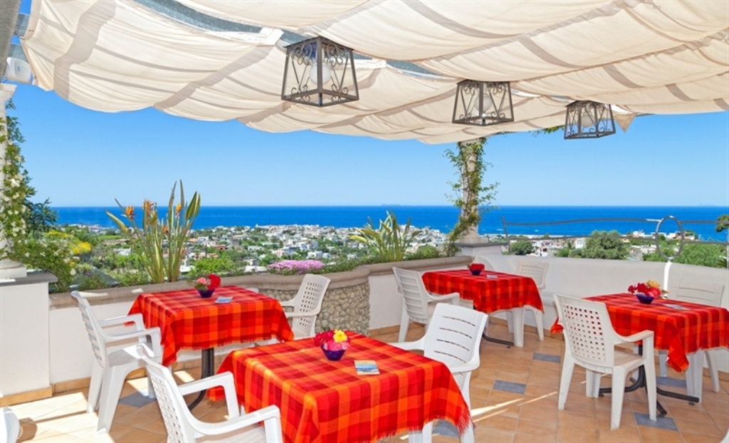
      Forio d'Ischia. Hotel Residence La Rosa Terrasse
    